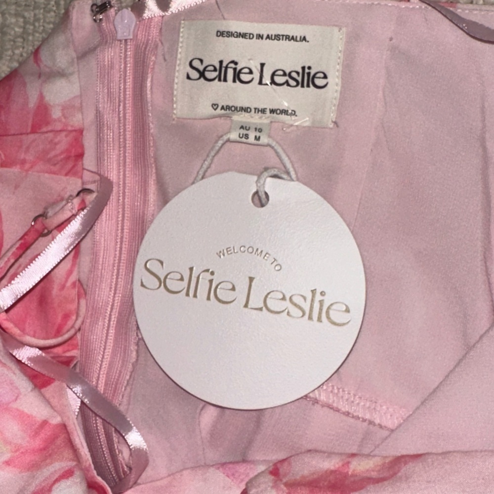 NWT SELFIE LESLIE Serif Ruffle Trim Split Maxi Dress Pink Various Sizes - Picture 10 of 14